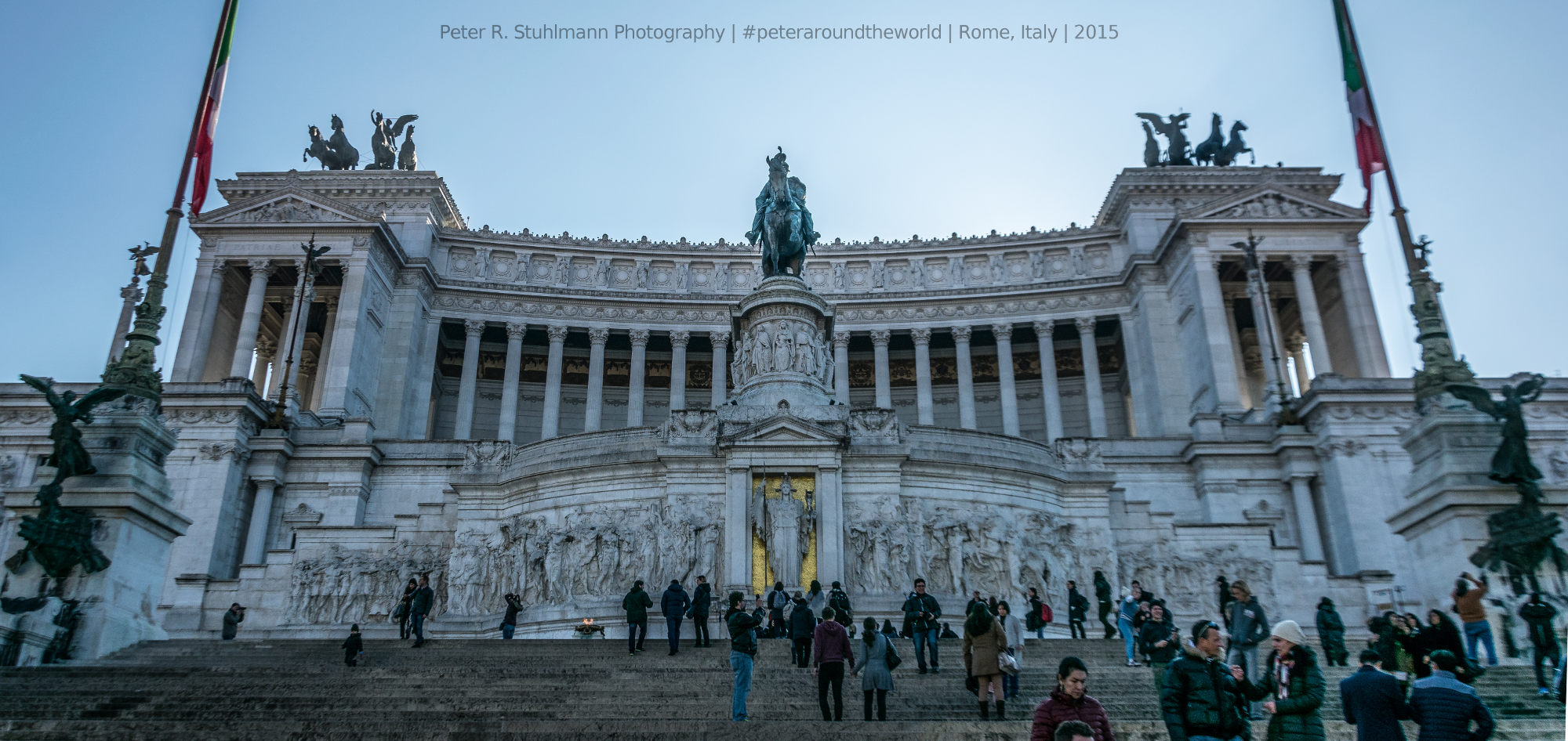 Das Denkmal für Vittorio Emanuele II. Von oben hat man einen tollen Panorama-Blick über Rom.