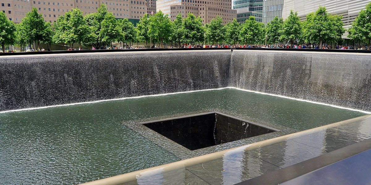 9/11 Memorial - 11. September 2001